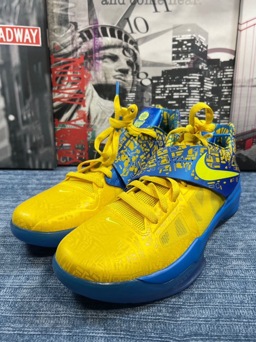 Nike Zoom KD 4 Basketball Shoes FZ5916-400 Scoring Title Men's Size 11 NEW